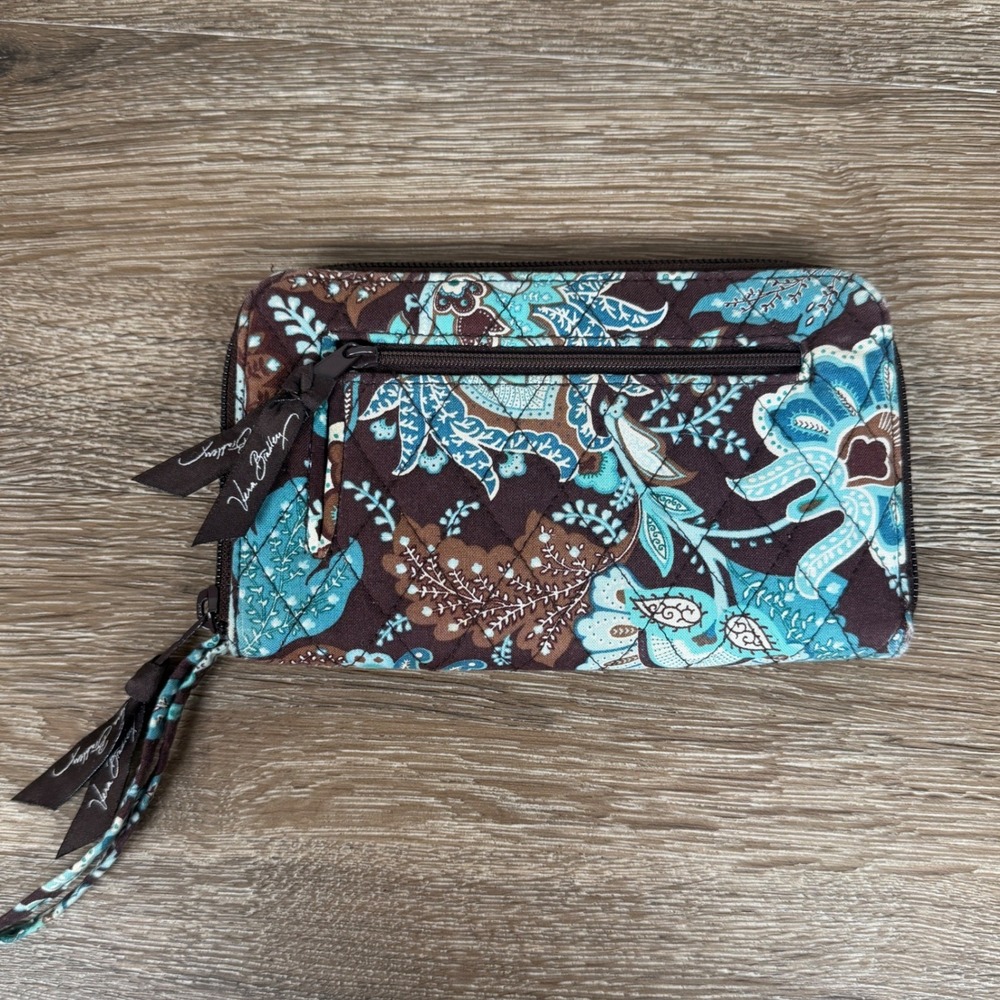 Vera Bradley Java Blue Zip Around Wallet Wristlet Retired Quilted Floral